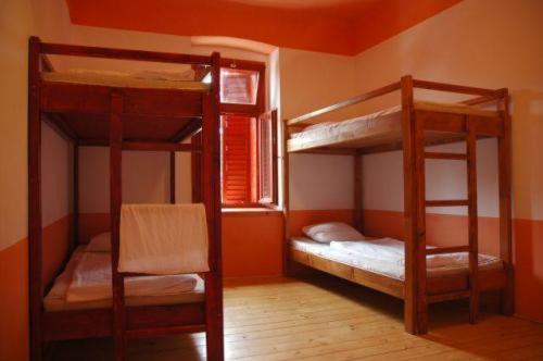 Hullam Hostel Révfülöp 部屋 写真